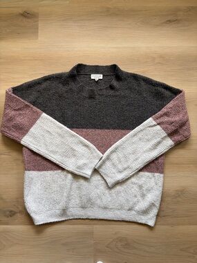 Studio B - Women's Colorblock Crewneck Sweater - XL